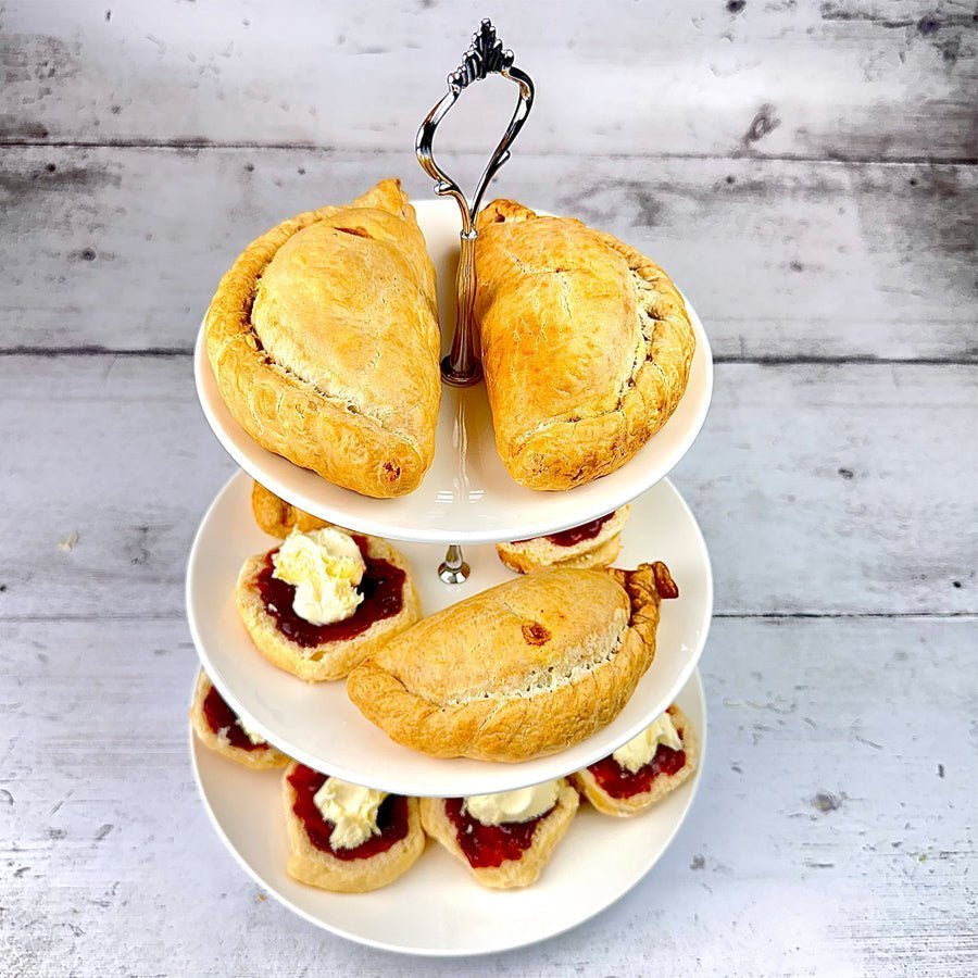 Mothers Day Vegetarian Party Pasty & Cream Tea Hamper for 4 - Proper Pasty Company