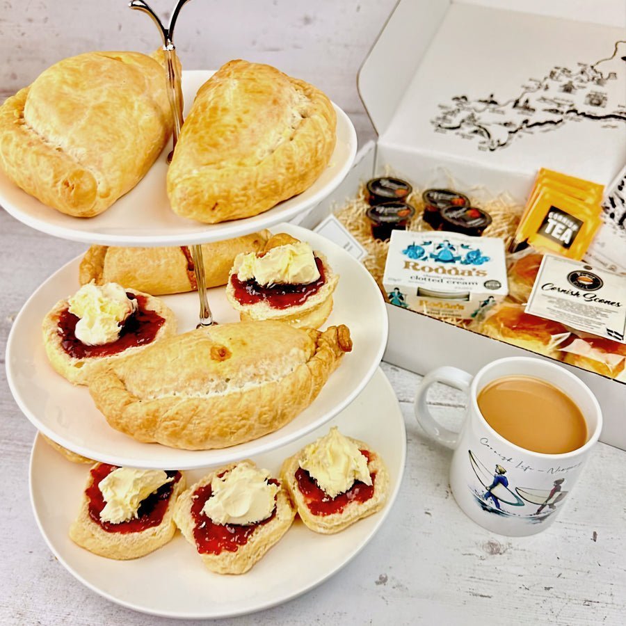 Mothers Day Vegetarian Party Pasty & Cream Tea Hamper for 4 - Proper Pasty Company